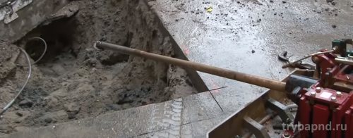 Как изглежда стартовата яма при полагане на кабелна тръба, използваща HDD технология